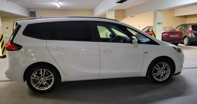 Opel Zafira cena 47900 przebieg: 150000, rok produkcji 2017 z Zgierz małe 92